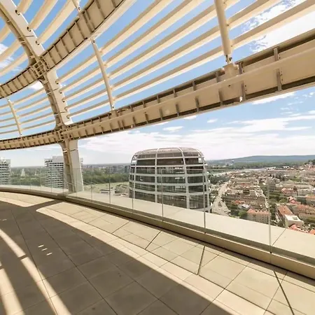 Apartment Skypark Tower 3-2 Bedroom Luxe With Free Parking Pressburg