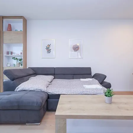 Skypark Tower 3-2 Bedroom Luxe With Free Parking 公寓