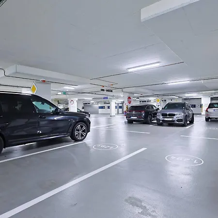 Skypark Tower 3-2 Bedroom Luxe With Free Parking Bratislava