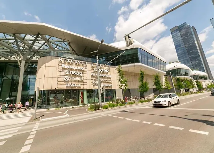 Skypark Tower 3-2 Bedroom Luxe With Free Parking * Bratislava